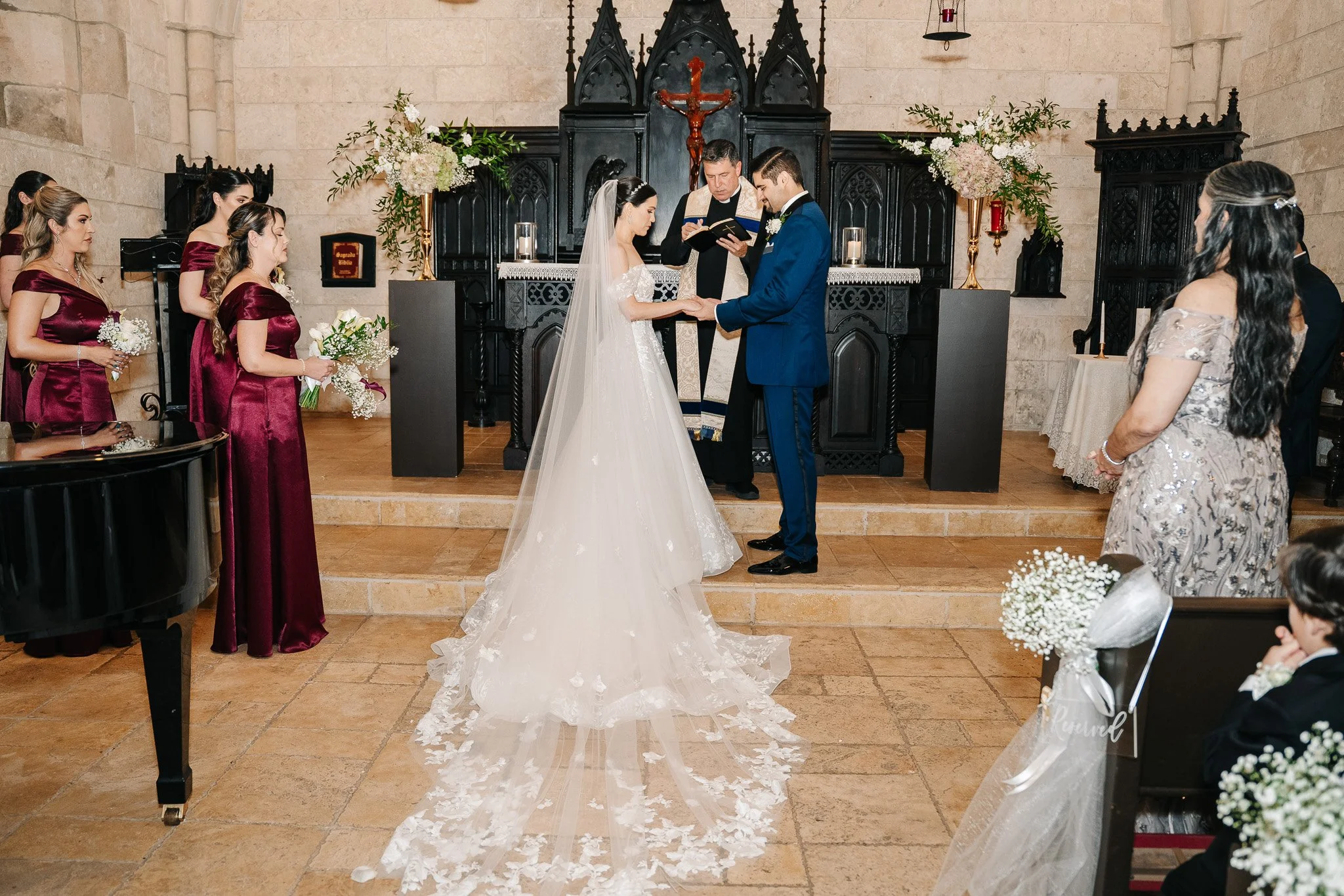 Evelyn_Daniel_Wedding_The_Ancient_Spanish_Monastery-620.jpg