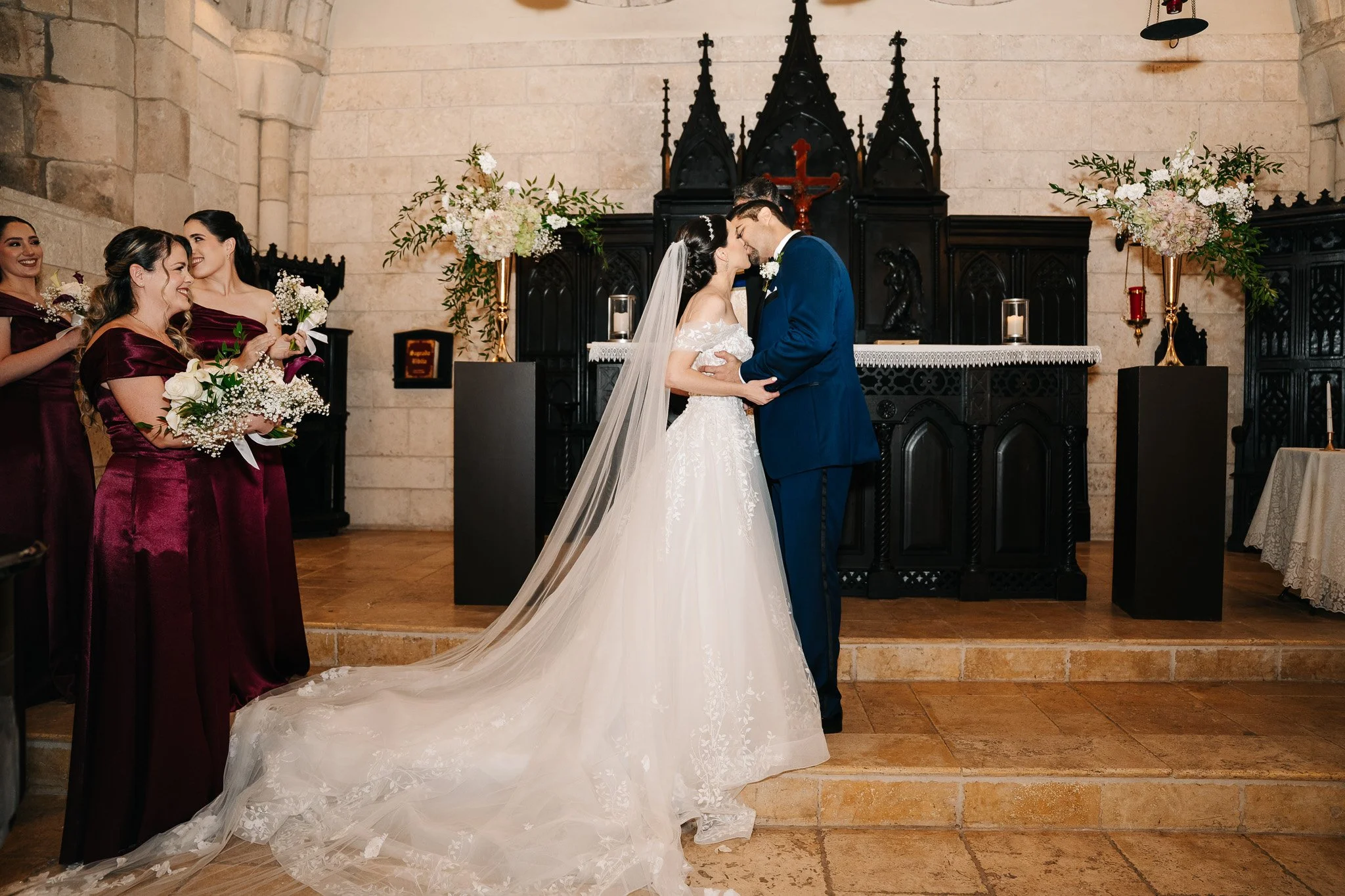 Evelyn_Daniel_Wedding_The_Ancient_Spanish_Monastery-667.jpg
