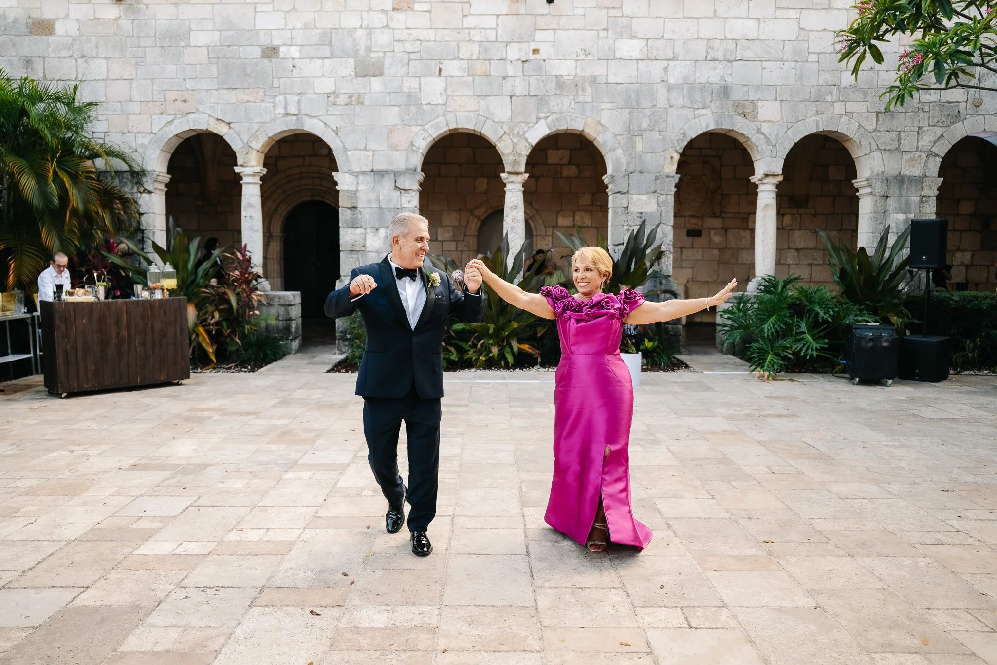 Evelyn_Daniel_Wedding_The_Ancient_Spanish_Monastery-880.jpg