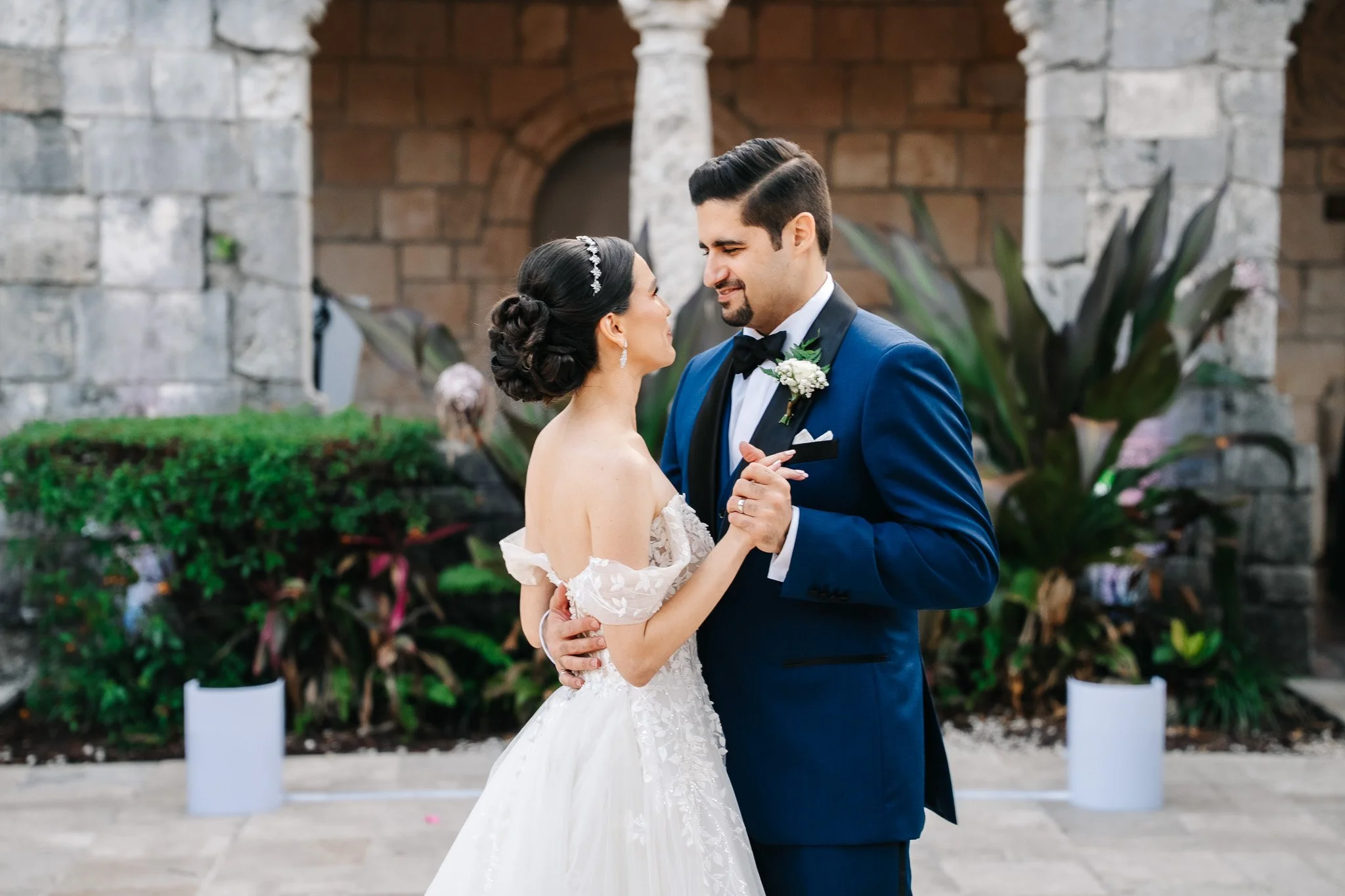 Evelyn_Daniel_Wedding_The_Ancient_Spanish_Monastery-930.jpg