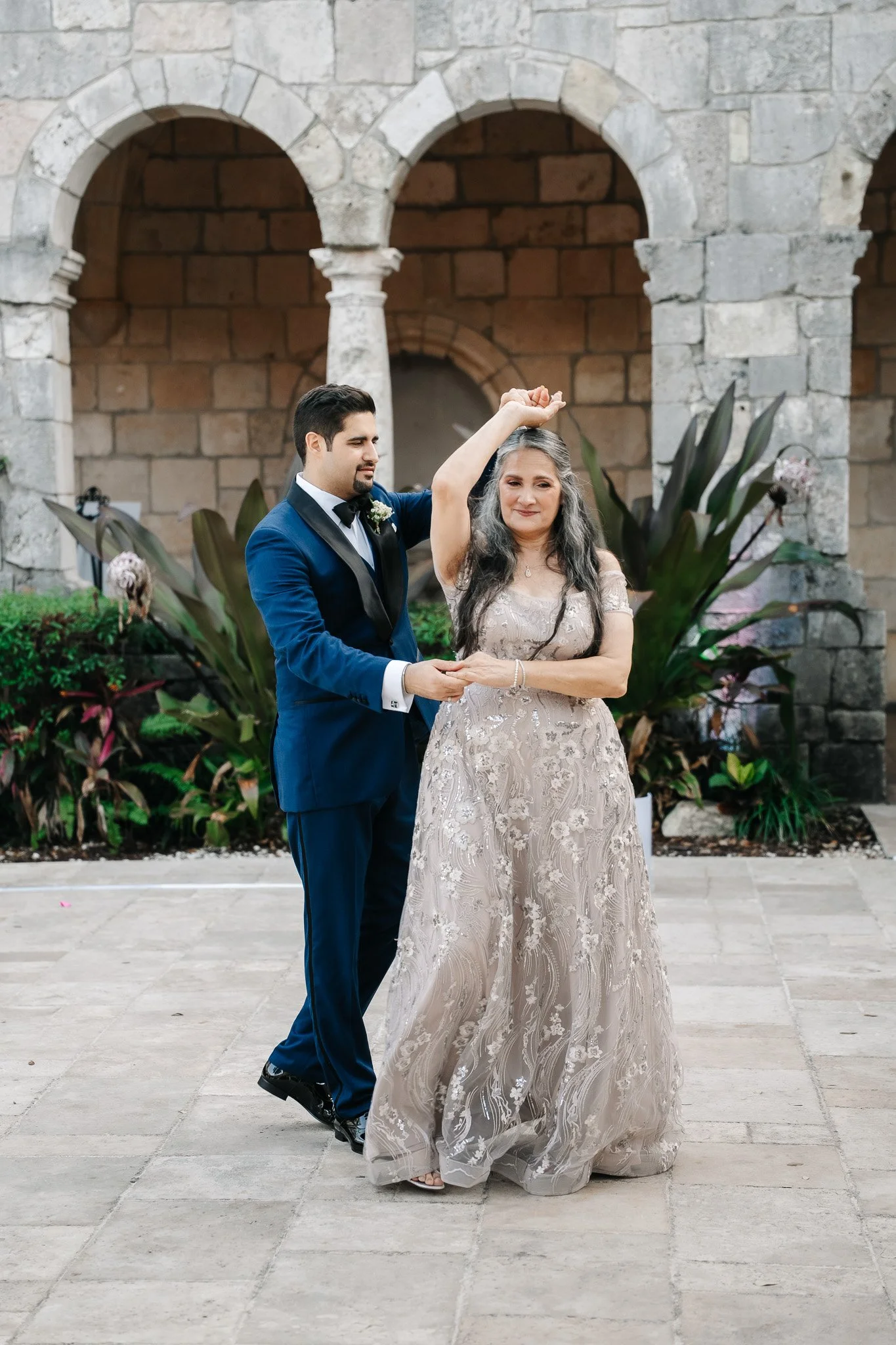 Evelyn_Daniel_Wedding_The_Ancient_Spanish_Monastery-1053.jpg