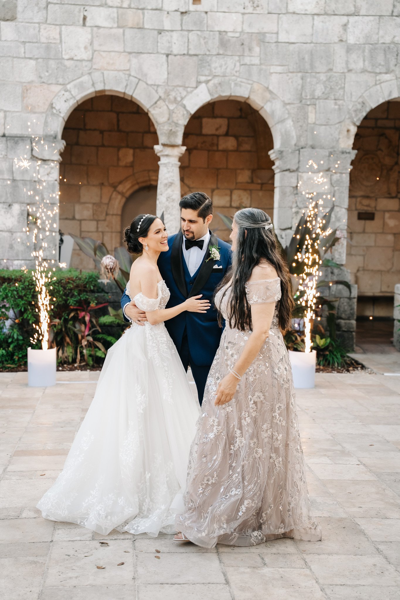 Evelyn_Daniel_Wedding_The_Ancient_Spanish_Monastery-1062.jpg