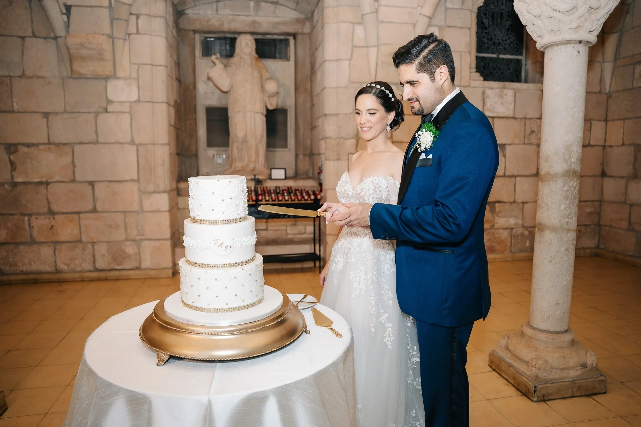 Evelyn_Daniel_Wedding_The_Ancient_Spanish_Monastery-1224.jpg