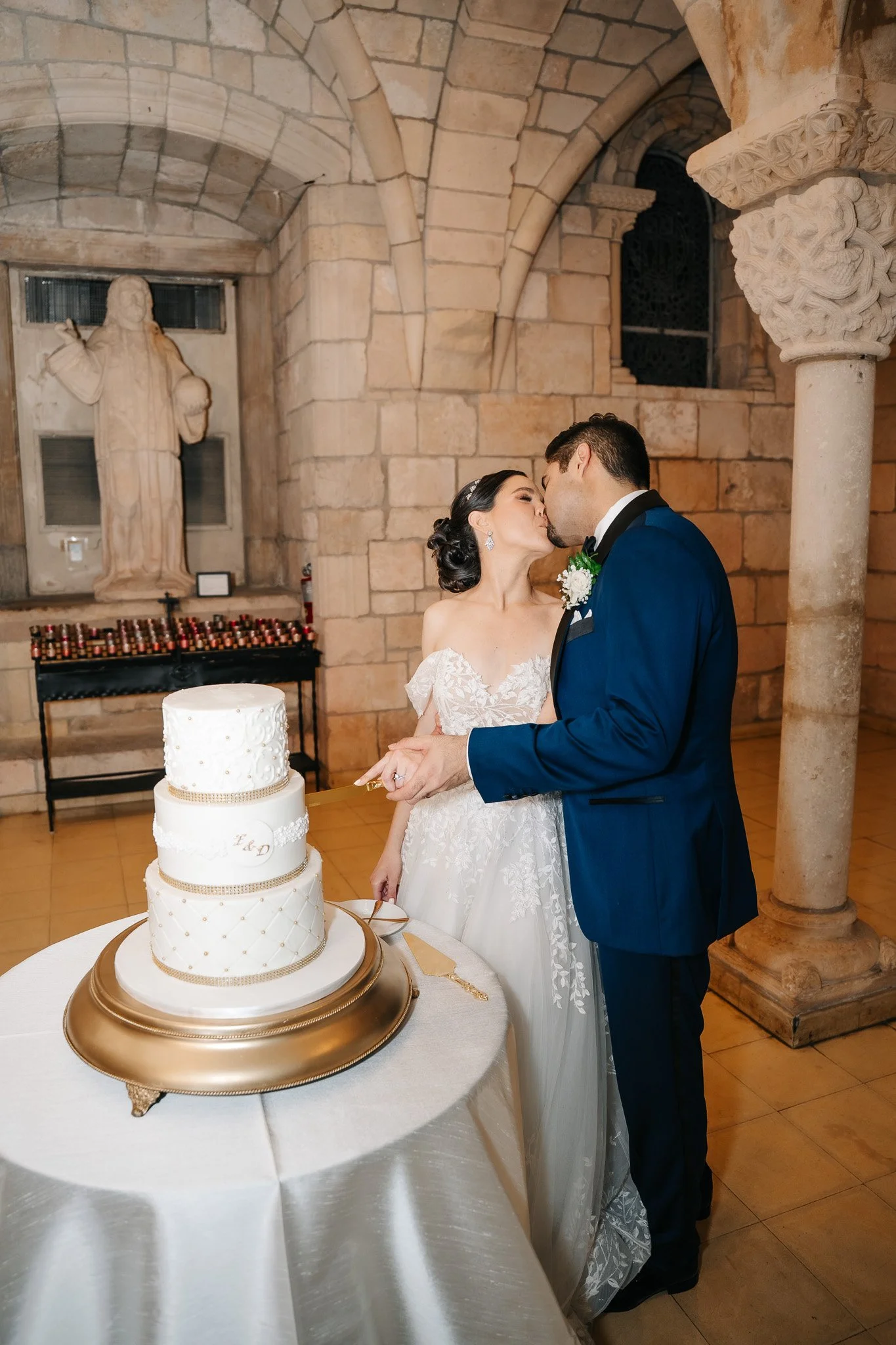 Evelyn_Daniel_Wedding_The_Ancient_Spanish_Monastery-1232.jpg
