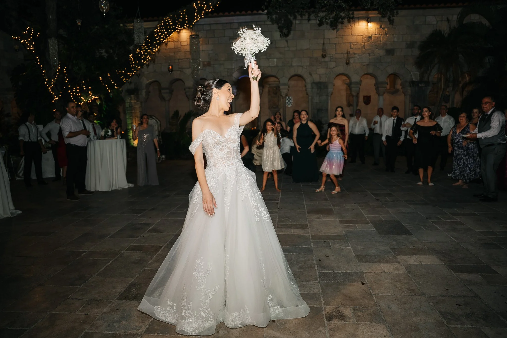 Evelyn_Daniel_Wedding_The_Ancient_Spanish_Monastery-1264.jpg