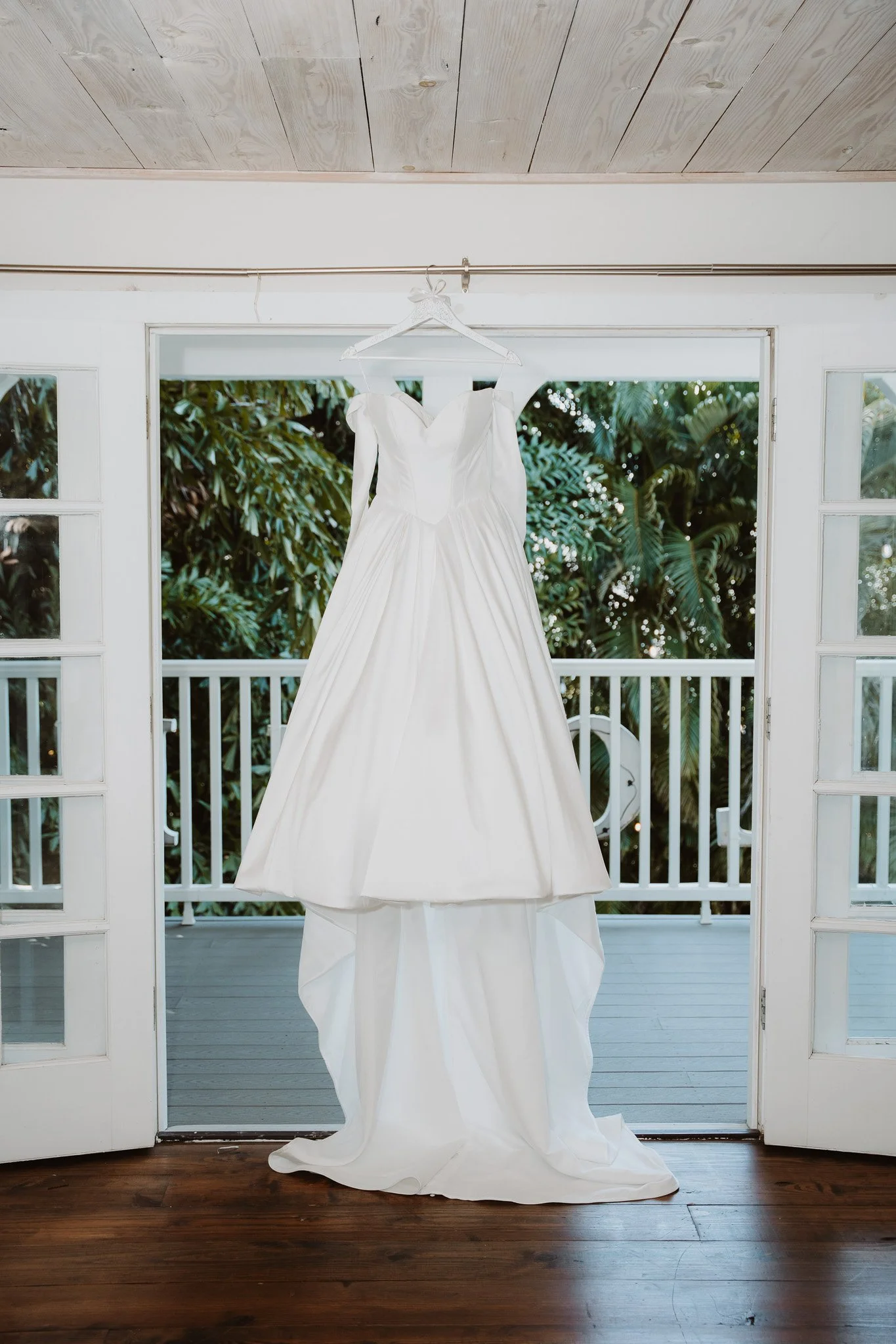 Isabella_John_The_Lake_House_Fort_Pierce_Wedding-223.jpg