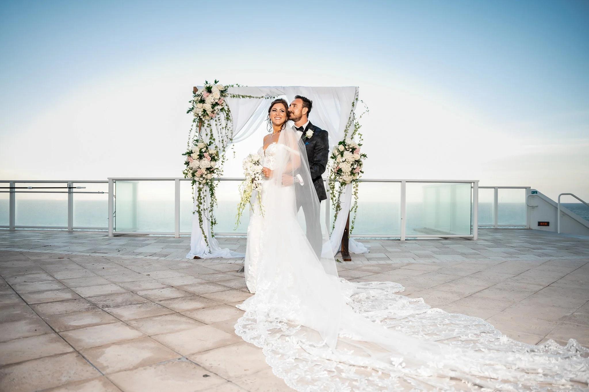 Caroline_Noah_Margaritaville_Beach_resort_Hollywood_Wedding-904.jpg