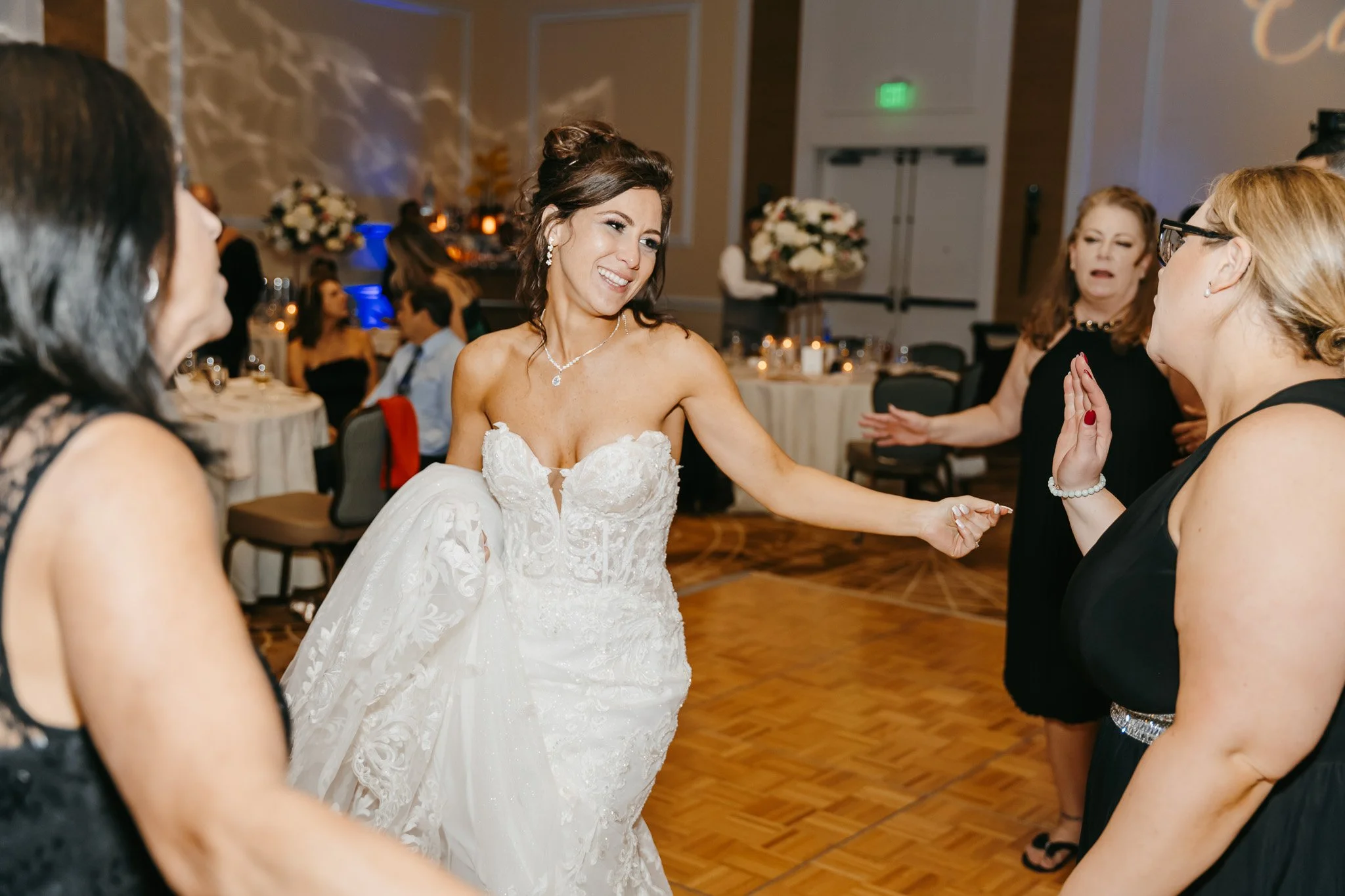 Caroline_Noah_Margaritaville_Beach_resort_Hollywood_Wedding-1277.jpg