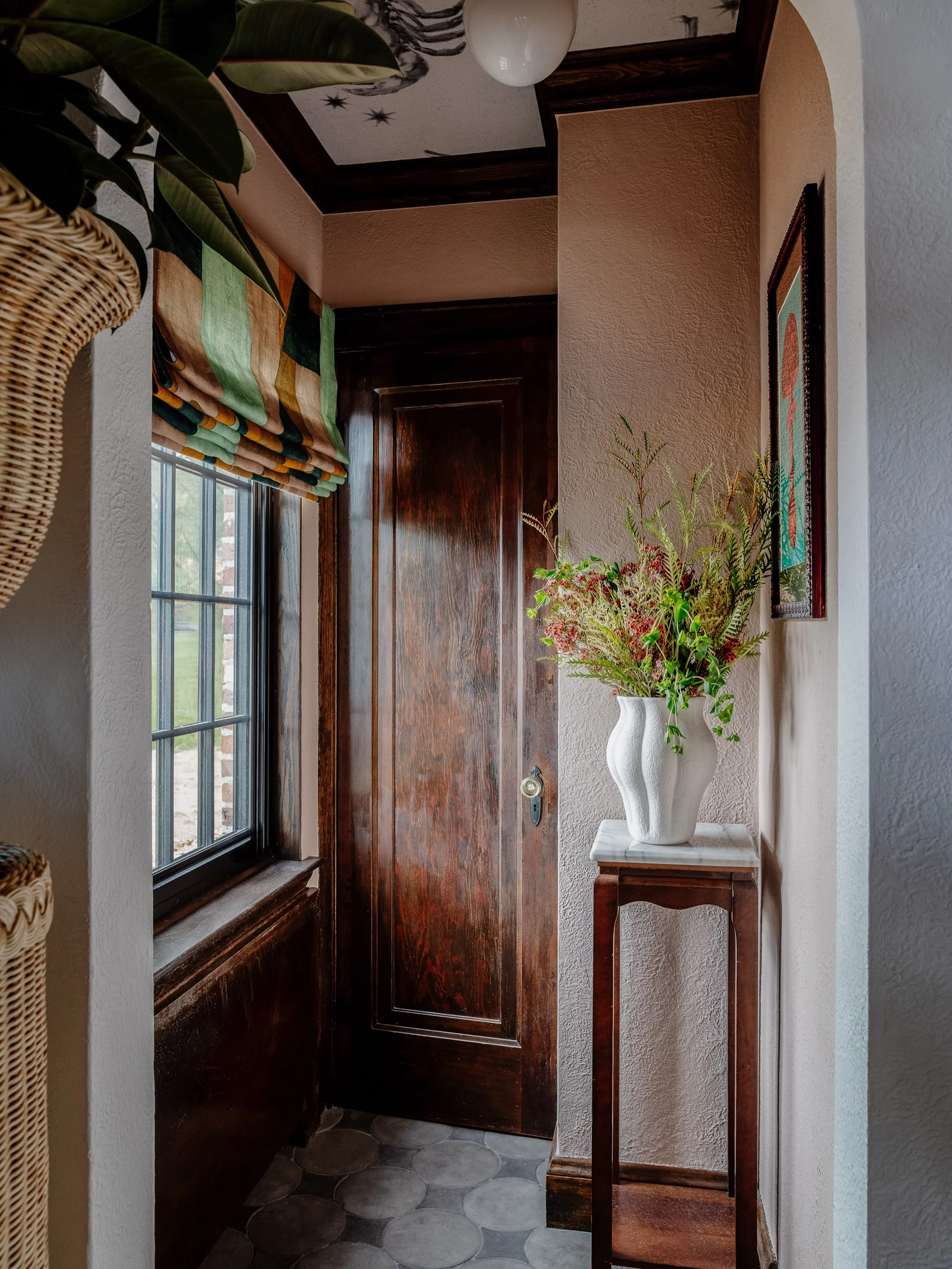 This moody picture of our &lsquo;little entry that could&rsquo; says fall to me for some reason. It&rsquo;s giving warm wood, apple cider and the muted hues of the season.

It&rsquo;s a whole moody vibe. Which could also describe me,  now that it is 