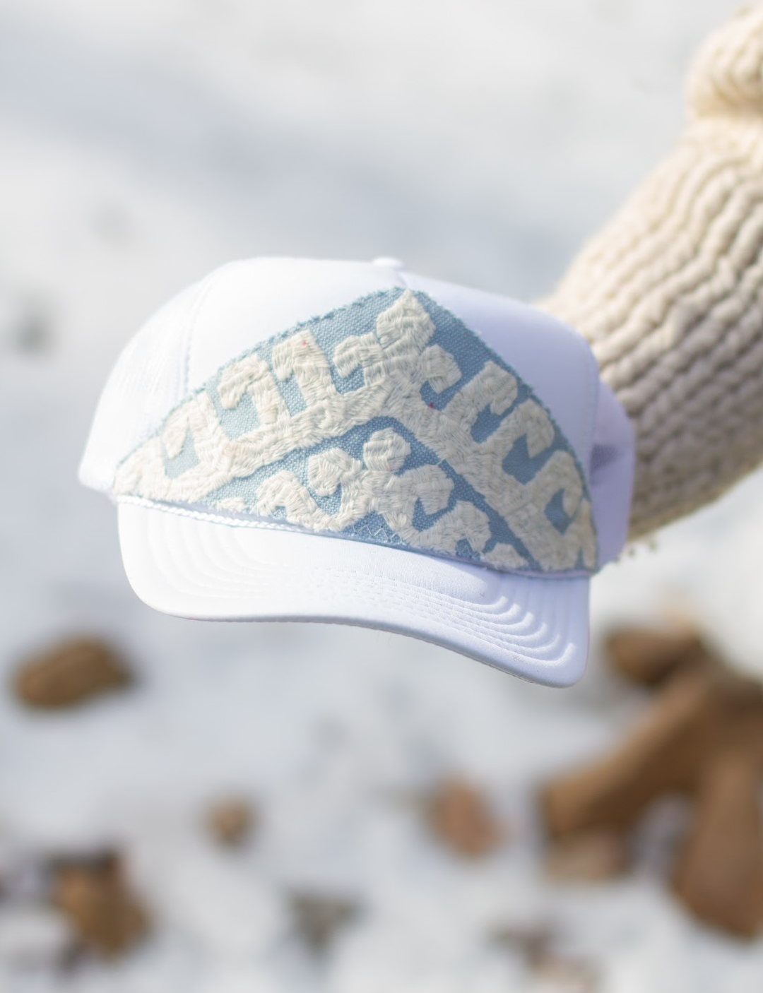 Tapesty Patch Trucker WHITE