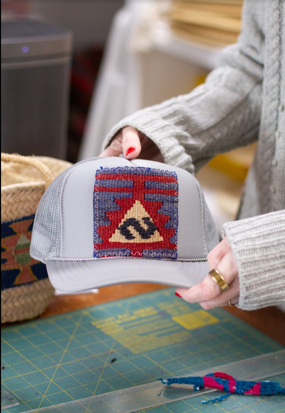 Kilim Patch Trucker GREY