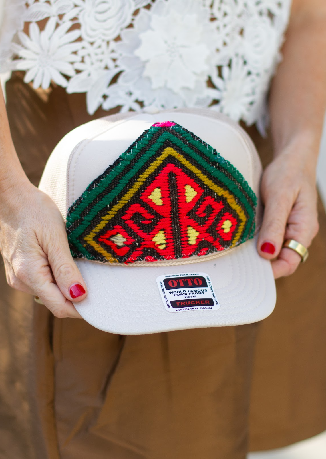 KILIM Patch Trucker Hat -SAND