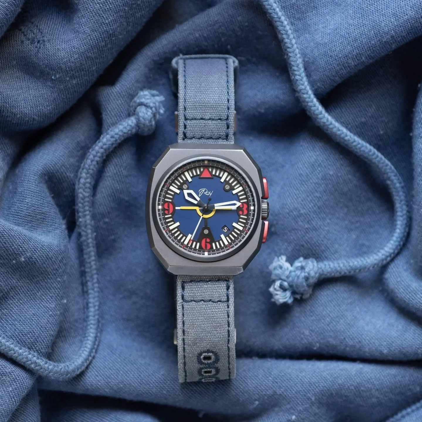 This weekend is all about Attitude! The Attitude - Patriot Edition, that is. We're packing our bags and bringing this beauty to the City of Brotherly Love!
.
If you're in the Philly area, this is your chance to see it up close. Come find our table at