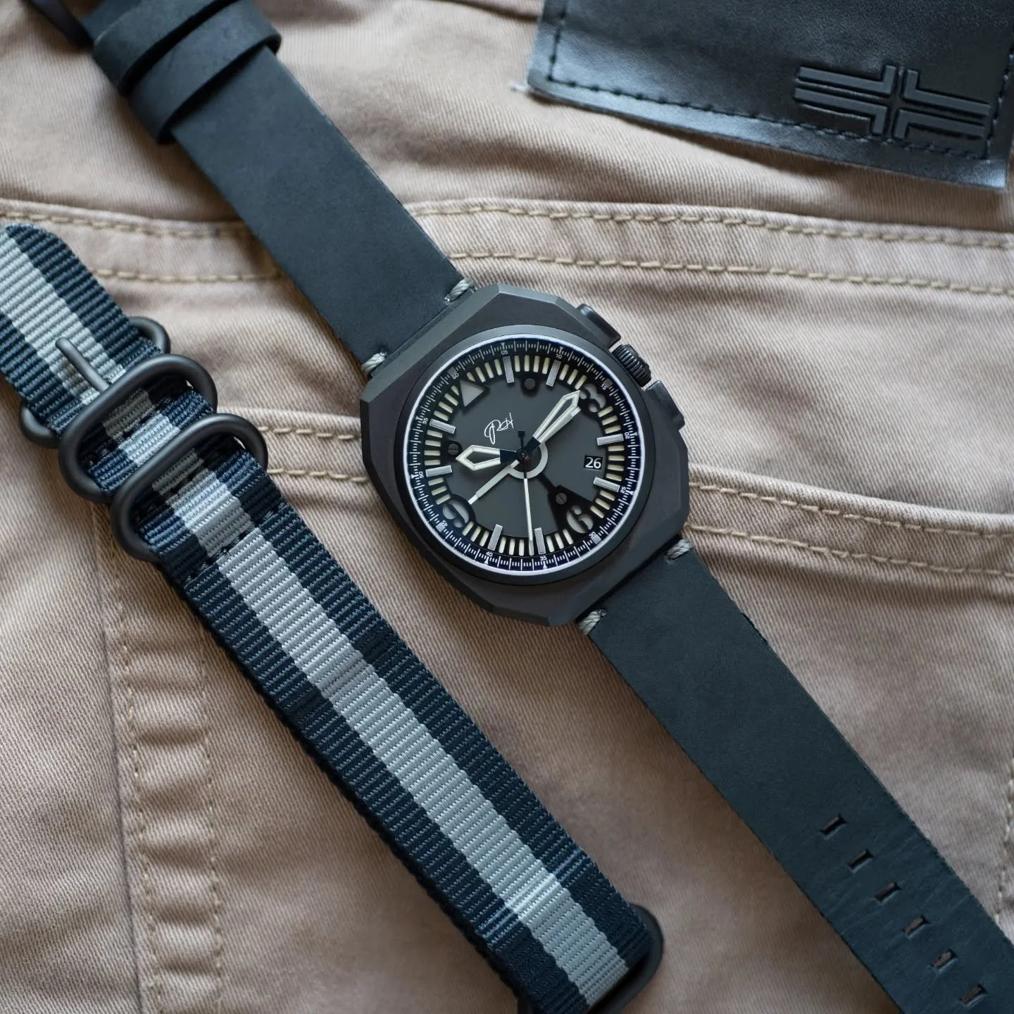Happy Wednesday #watchfam
.
Our Attitude - Blackout Edition is sleek and stylish, all while flying under the radar. They are in stock at www.RHwatchCo.com! Check them out.
.
.
#richardharveywatchcompany #RHwatchCo #watchnerd #watchesofinstagram #bl