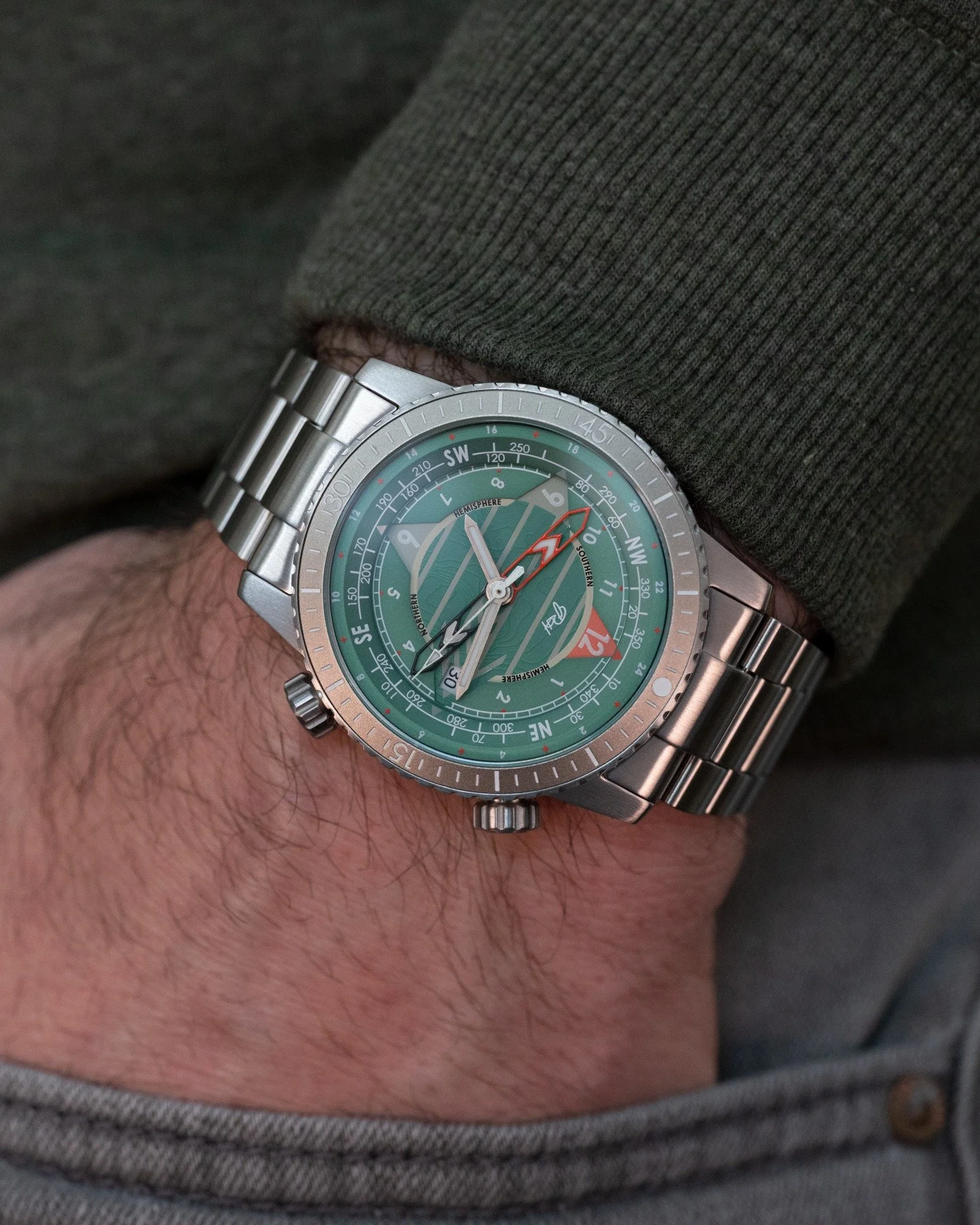 Happy St. Patrick's Day! 🍀

You didn&rsquo;t think we&rsquo;d let today pass without showing off the Meridian Green, did you?

This isn't your standard, saturated Kelly green. Rooted directly in our land-navigation inspiration, the Meridian Green is