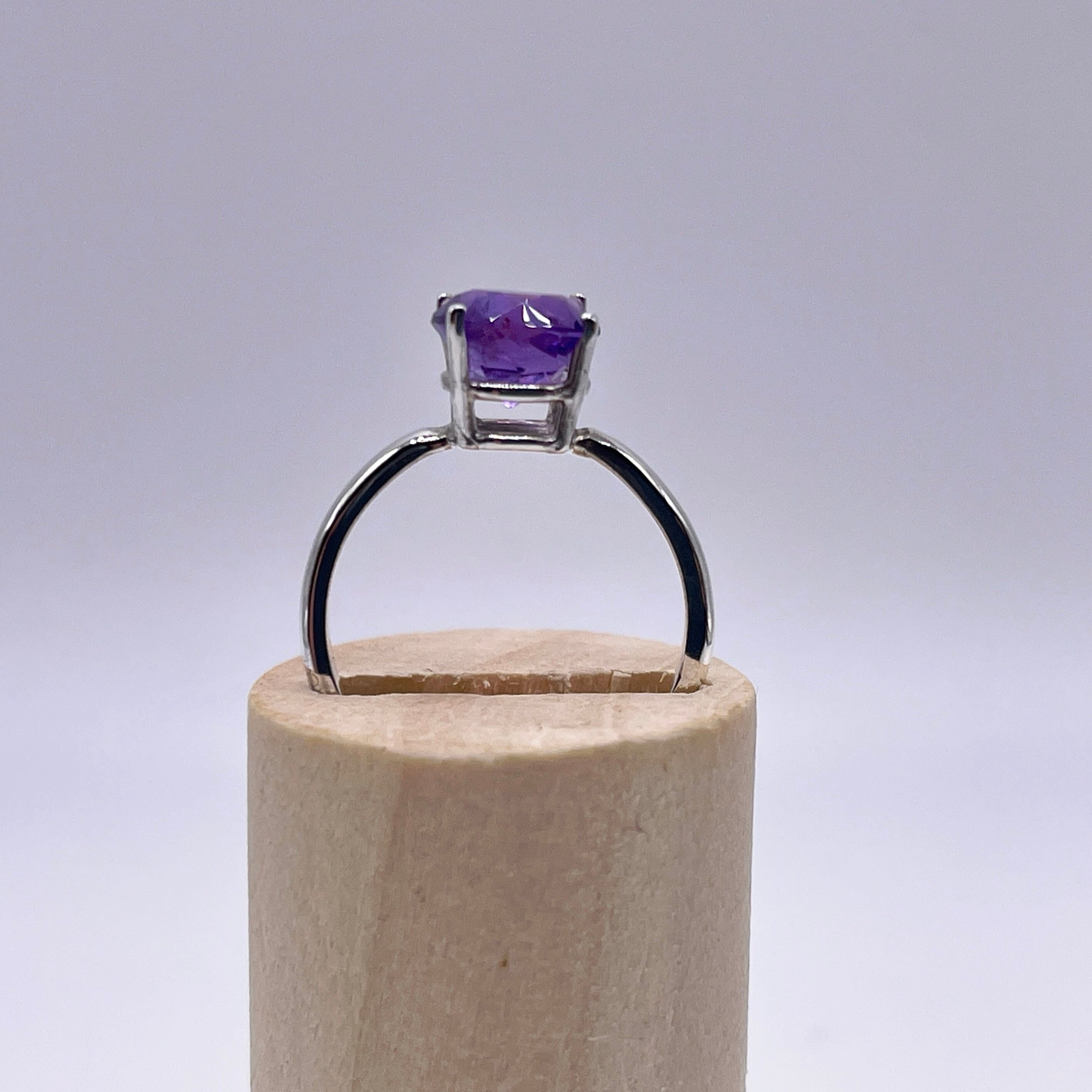 https://i.etsystatic.com/25743307/r/il/f7a043/3892801171/il_fullxfull.3892801171_mq44.jpg
