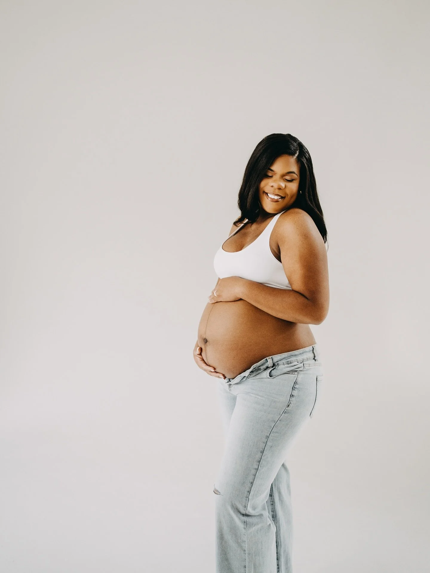 I won’t say no to a maternity studio session! ❤️✨
#maternityphotoshoot #maternityphotography #nashvillematernityphotographer #nashvillepregnancyphotographer #couplegoals