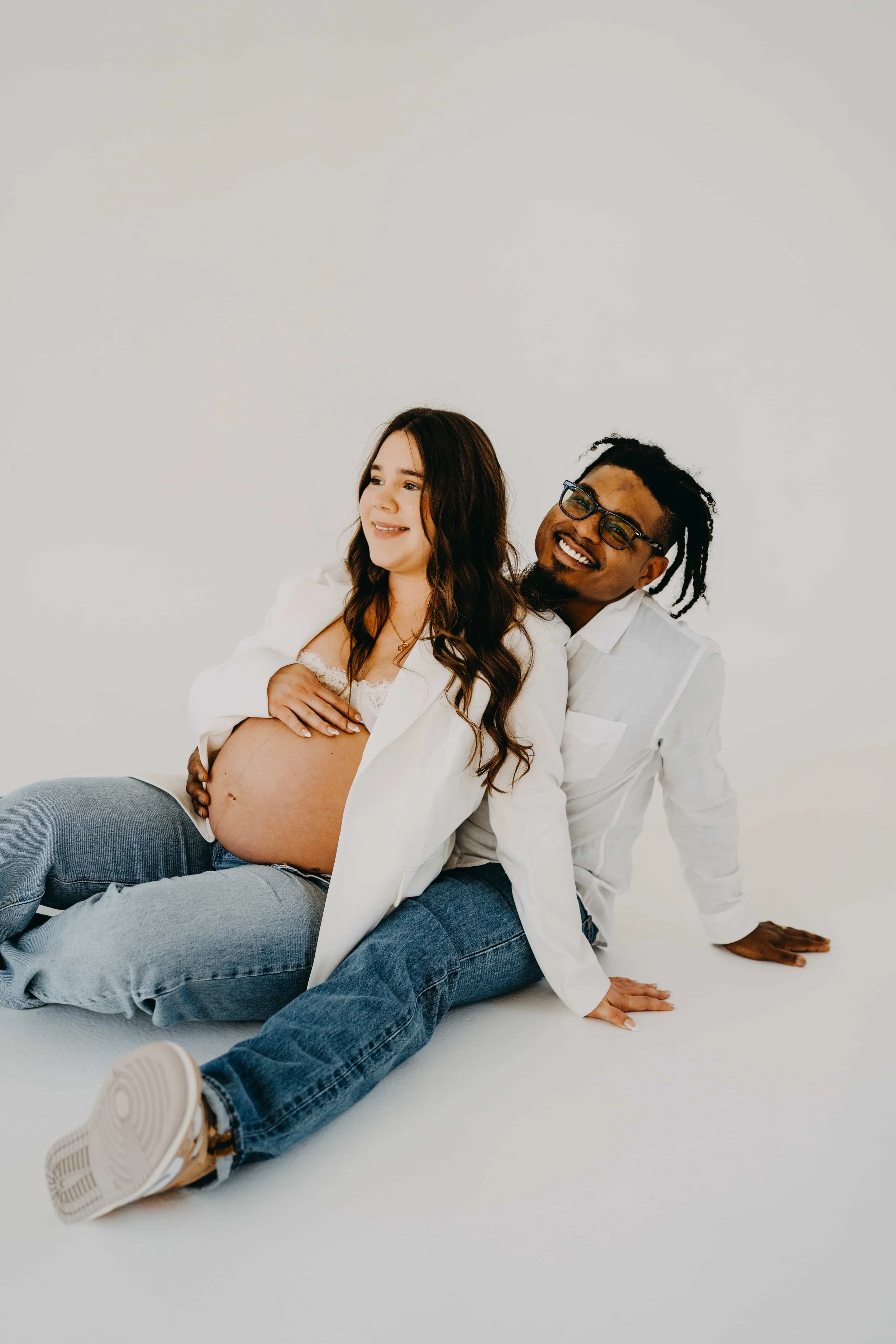 Couple denim pregnancy studio session Nashville.jpg