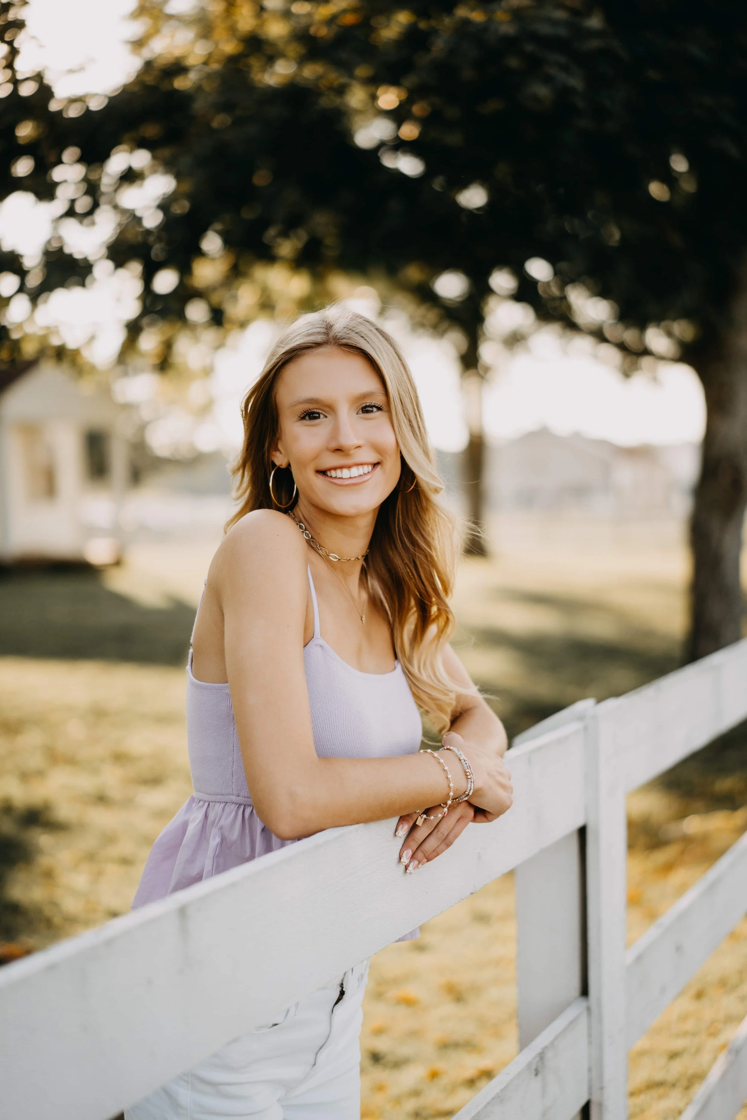 Senior photoshoot Harlinsdale Farm.jpg