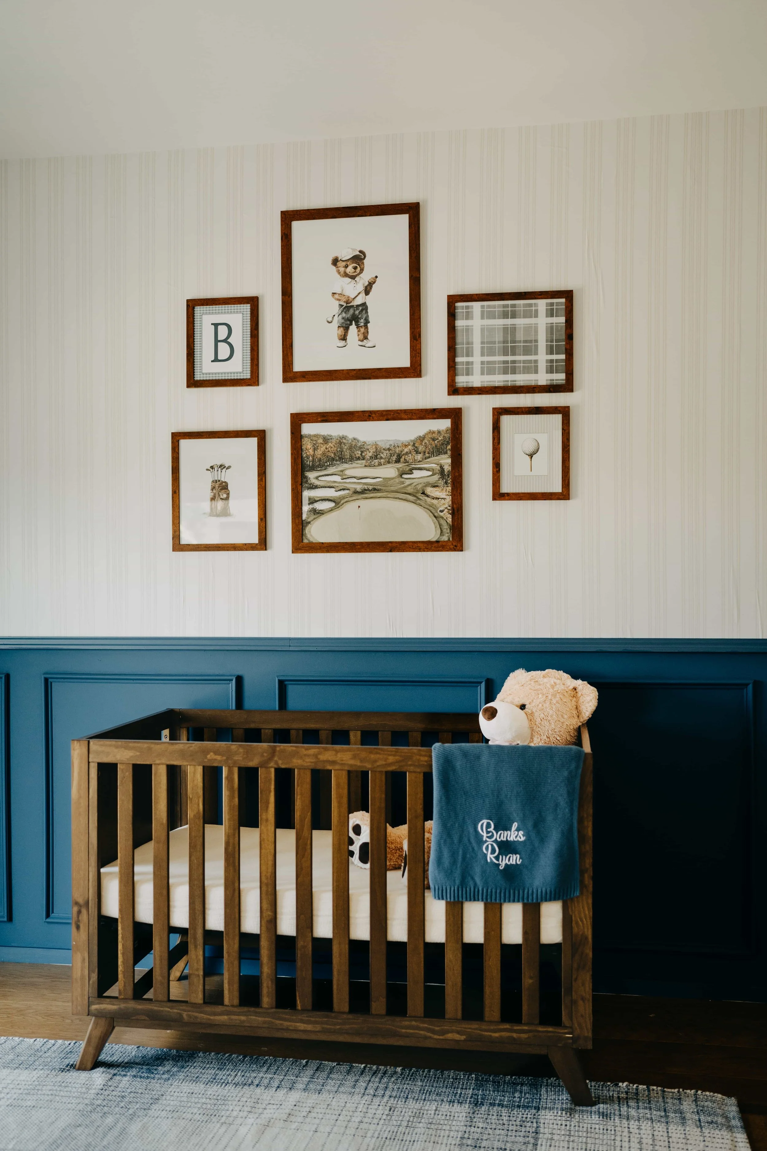 Newborn photoshoot Nashville nursing room.jpg