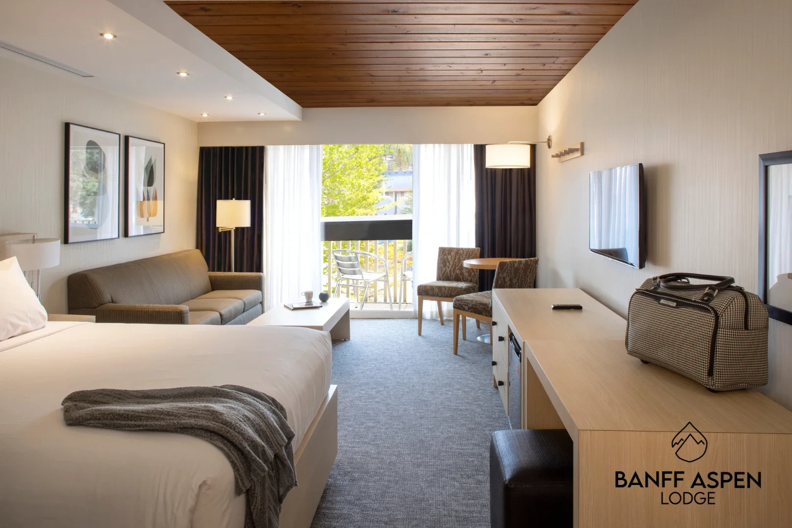 Affordable Places to Stay in Banff: Comfort and Location