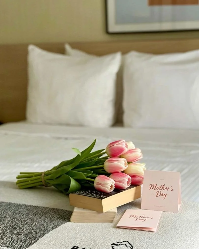 Happy Mother&rsquo;s Day from all of us at Banff Aspen Lodge 💐

Wishing all the amazing moms a day filled with love, relaxation, and beautiful moments with the people who matter most. 💛

#mothersday2025 #banffaspenlodge #mountainmoments