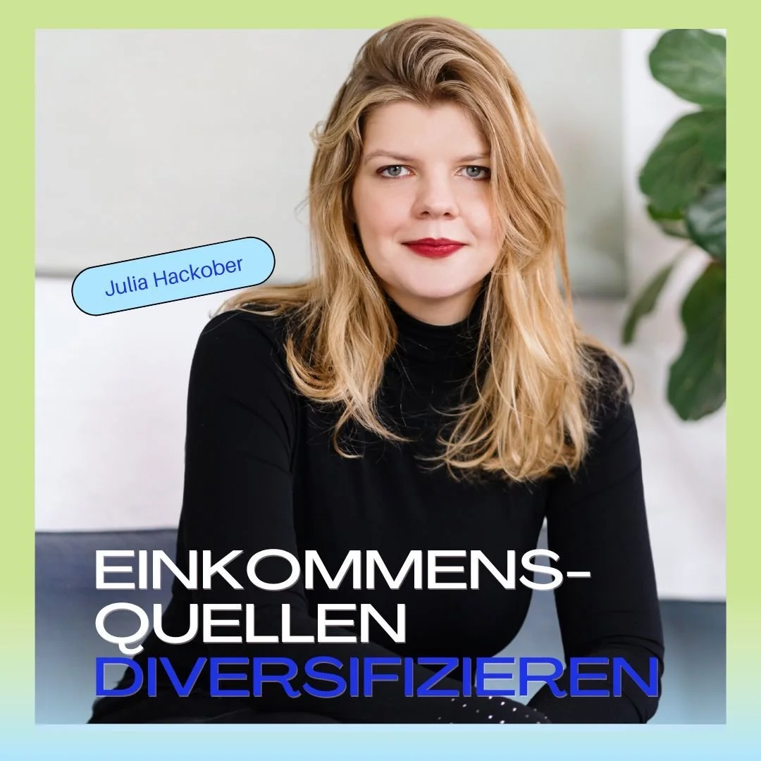 So diversifiziert Journalistin Julia Hackober ihre Einkommensquellen mit Newsletter, Moderation &amp; Co.