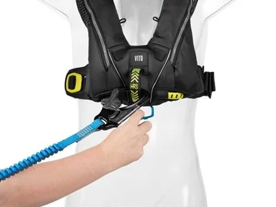 DW-VT2H170_Spinlock_Deckvest-VITO-AFS-(11).jpg
