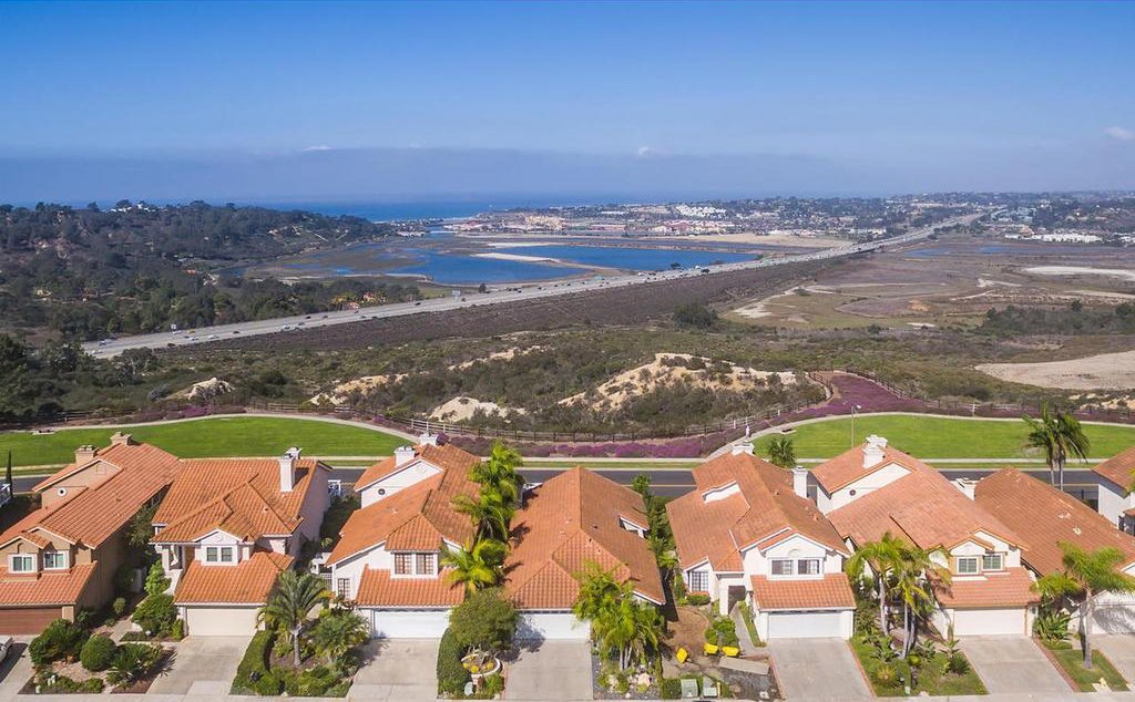 Alta Mar - Pic 1.jpg