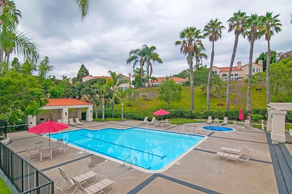 Senterra Pic - 1.jpg