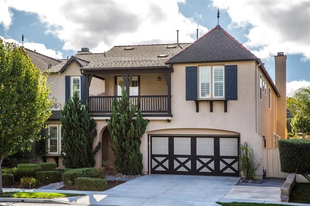 Stallions Crossing Pic - 2.jpg