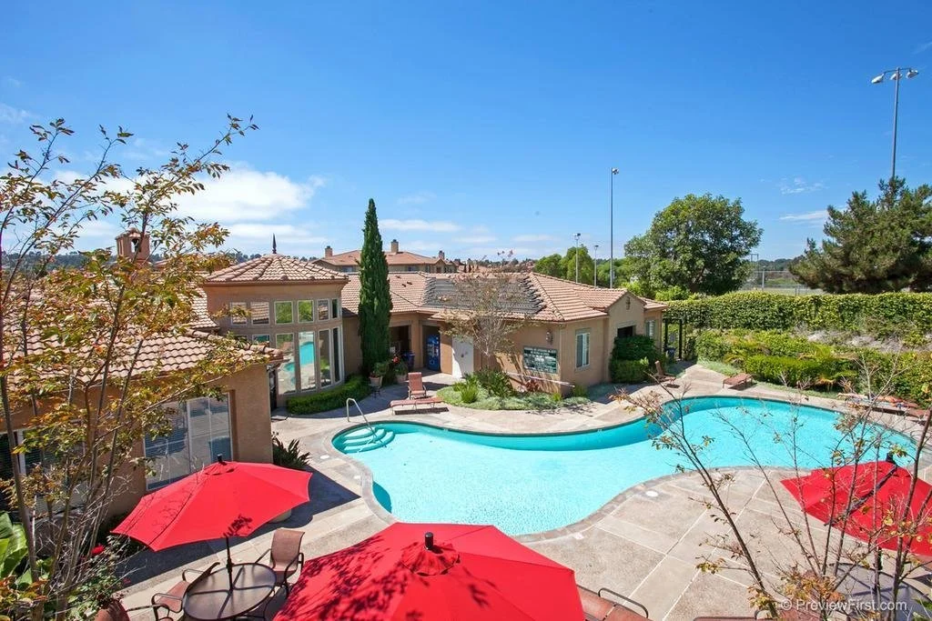 Carmel Pointe Pic - 3.jpg