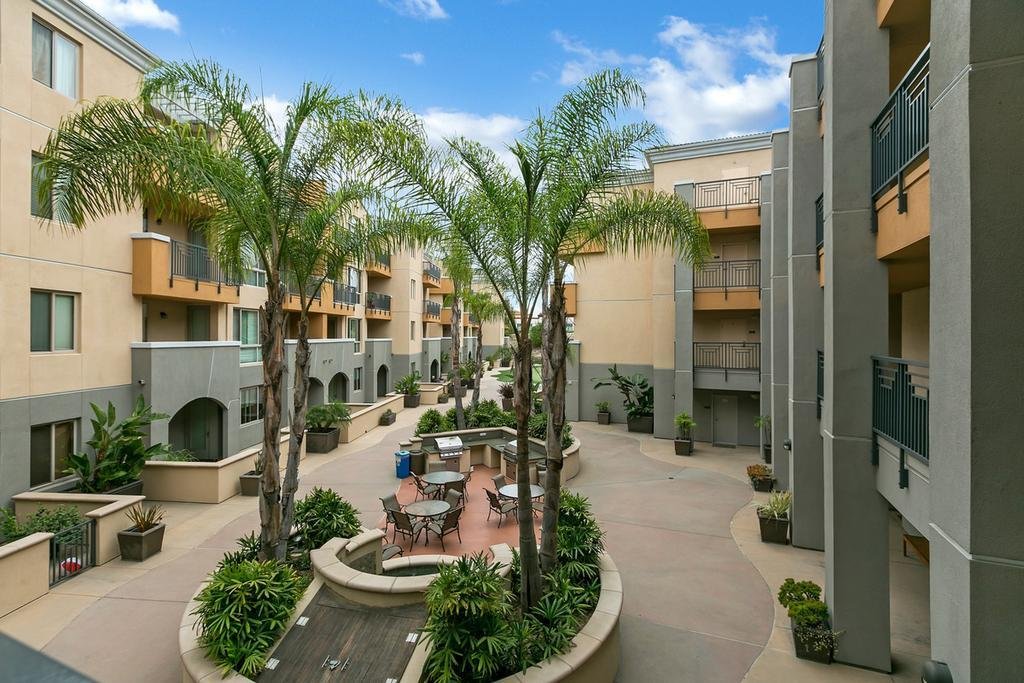 Pell Place Pic - 3.jpg