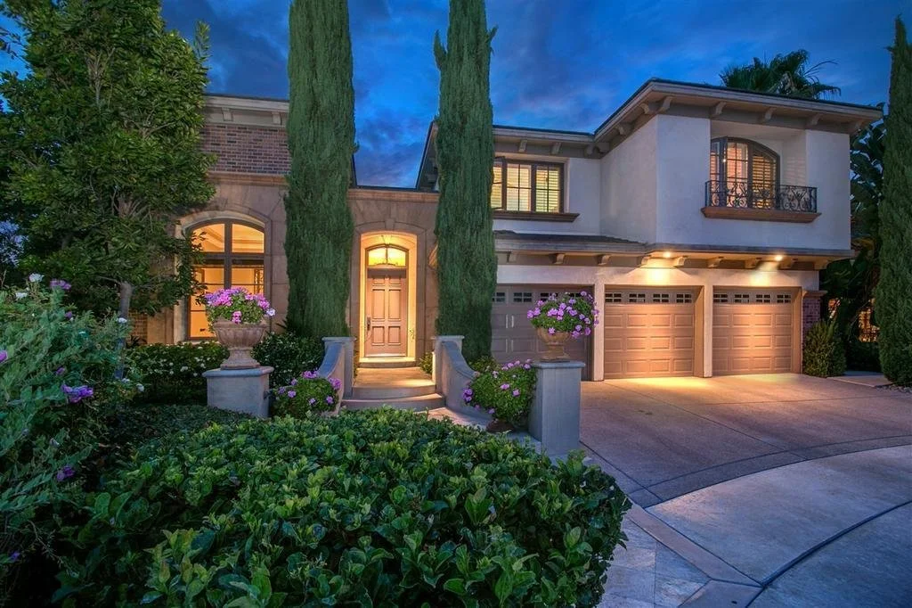 Private Collection Pic - 2.jpg