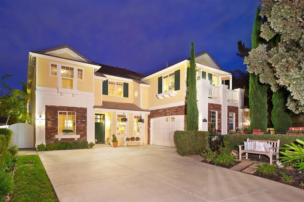 Breakers Pic - 1.jpg