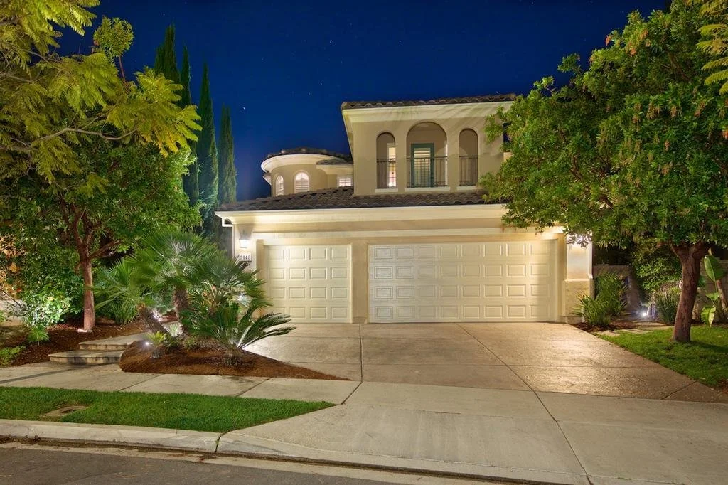 Saratoga Pic - 2.jpg