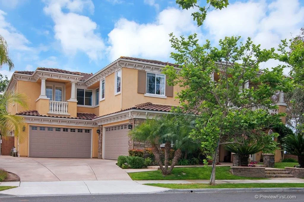 Valencia Collection Pic - 1.jpg