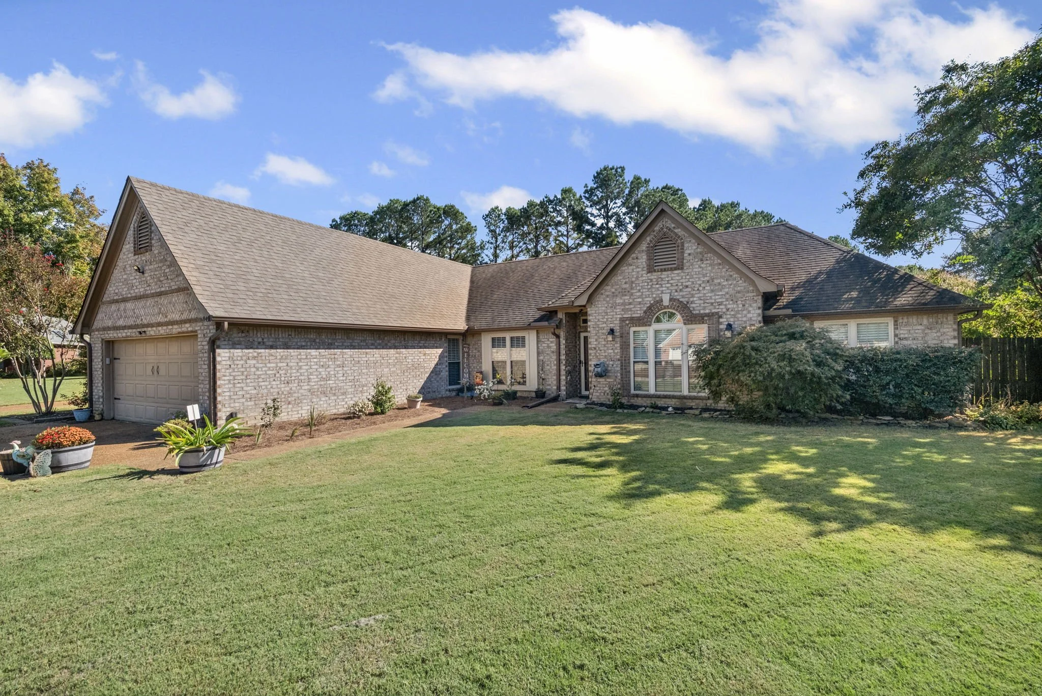 8493 Stone Wood Cove E