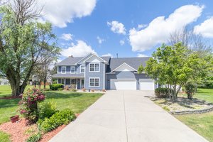 FOR SALE: 3840 S. Harting Farms Drive, New Palestine, IN 46163