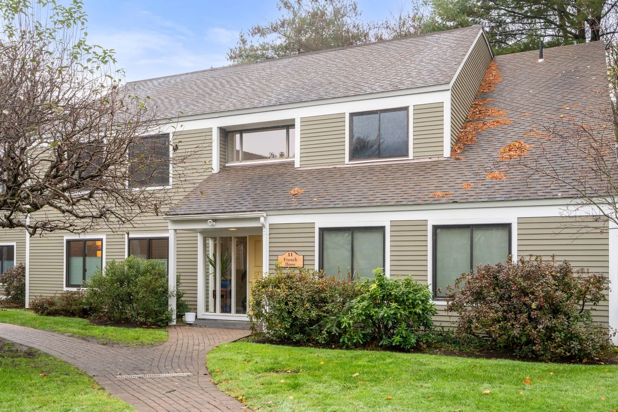 18-web-or-mls-Exterior (2 of 10).jpg