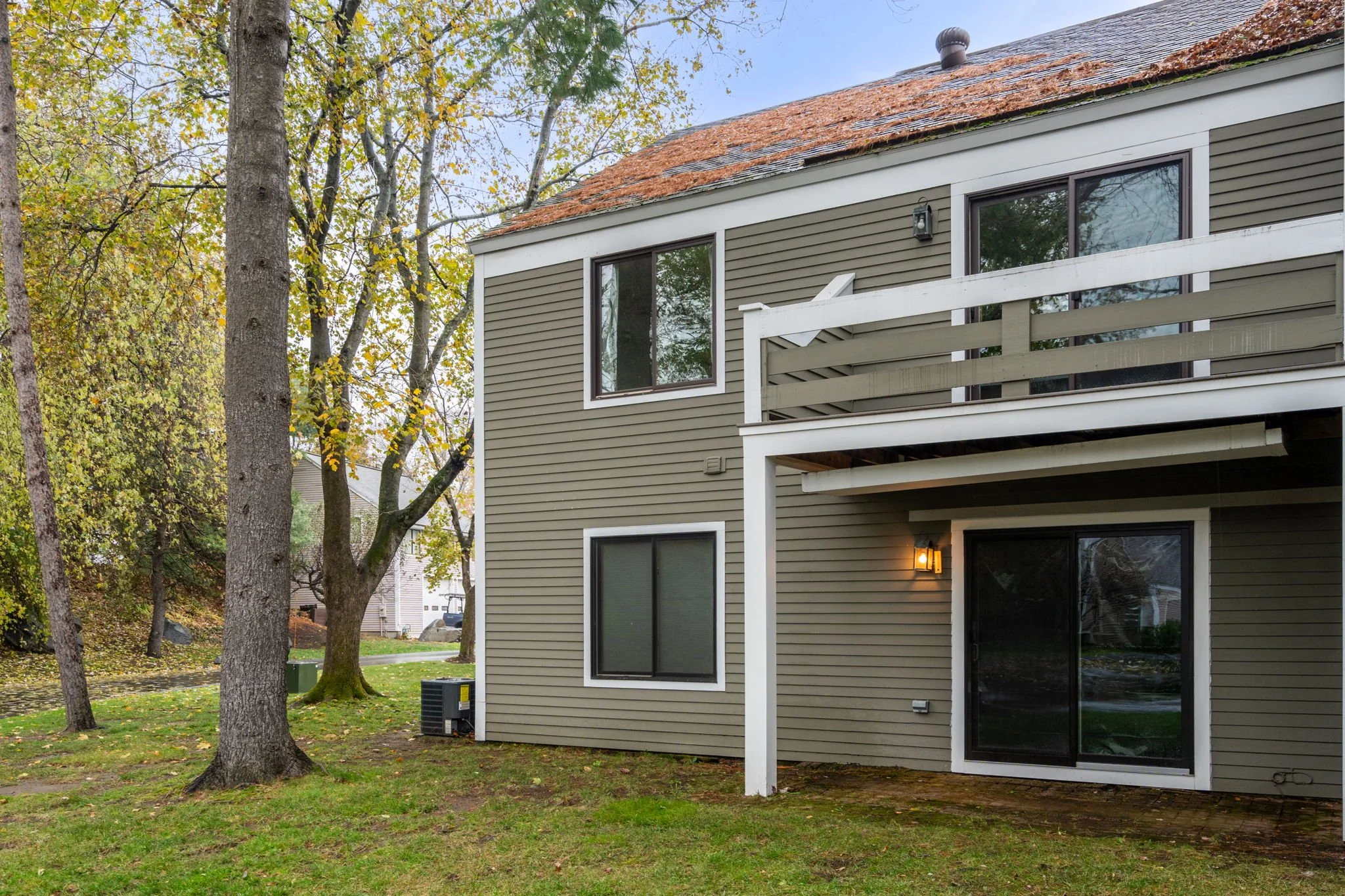 23-web-or-mls-Exterior (7 of 10).jpg