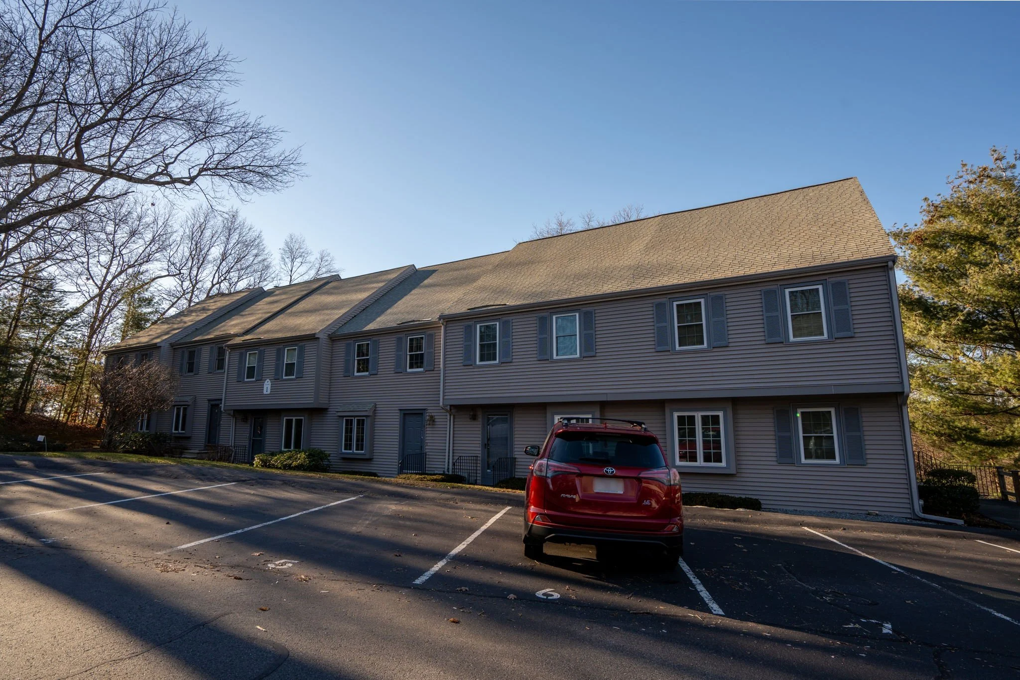 28-web-or-mls-Exterior (5 of 11).jpg