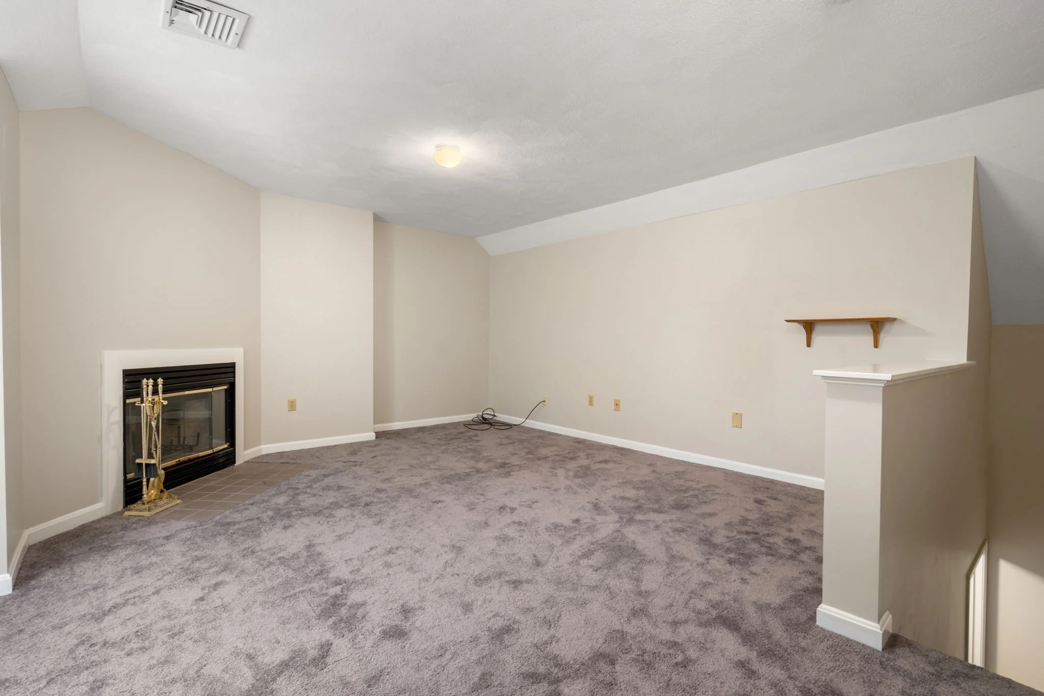 2-web-or-mls-Interior (1 of 17).jpg