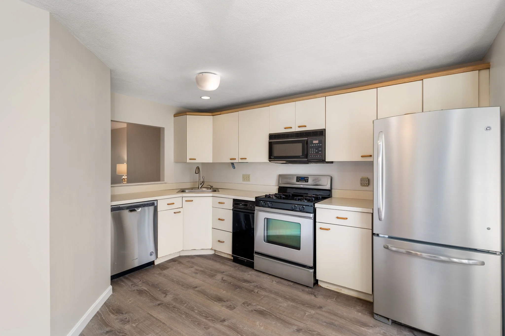 14-web-or-mls-Interior (13 of 17).jpg