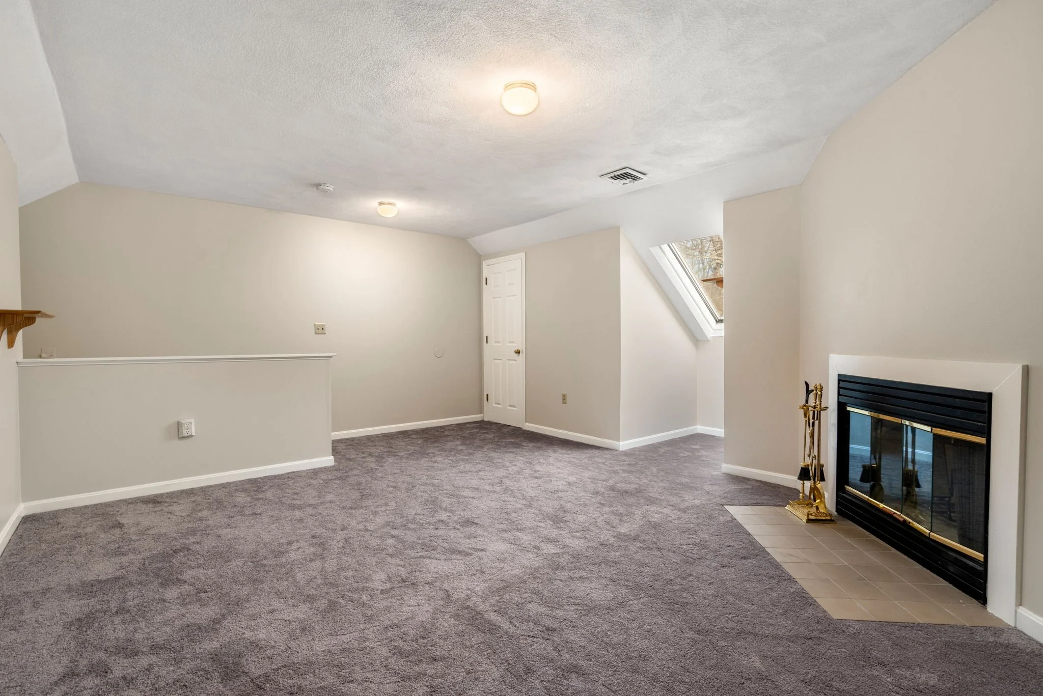 4-web-or-mls-Interior (3 of 17).jpg