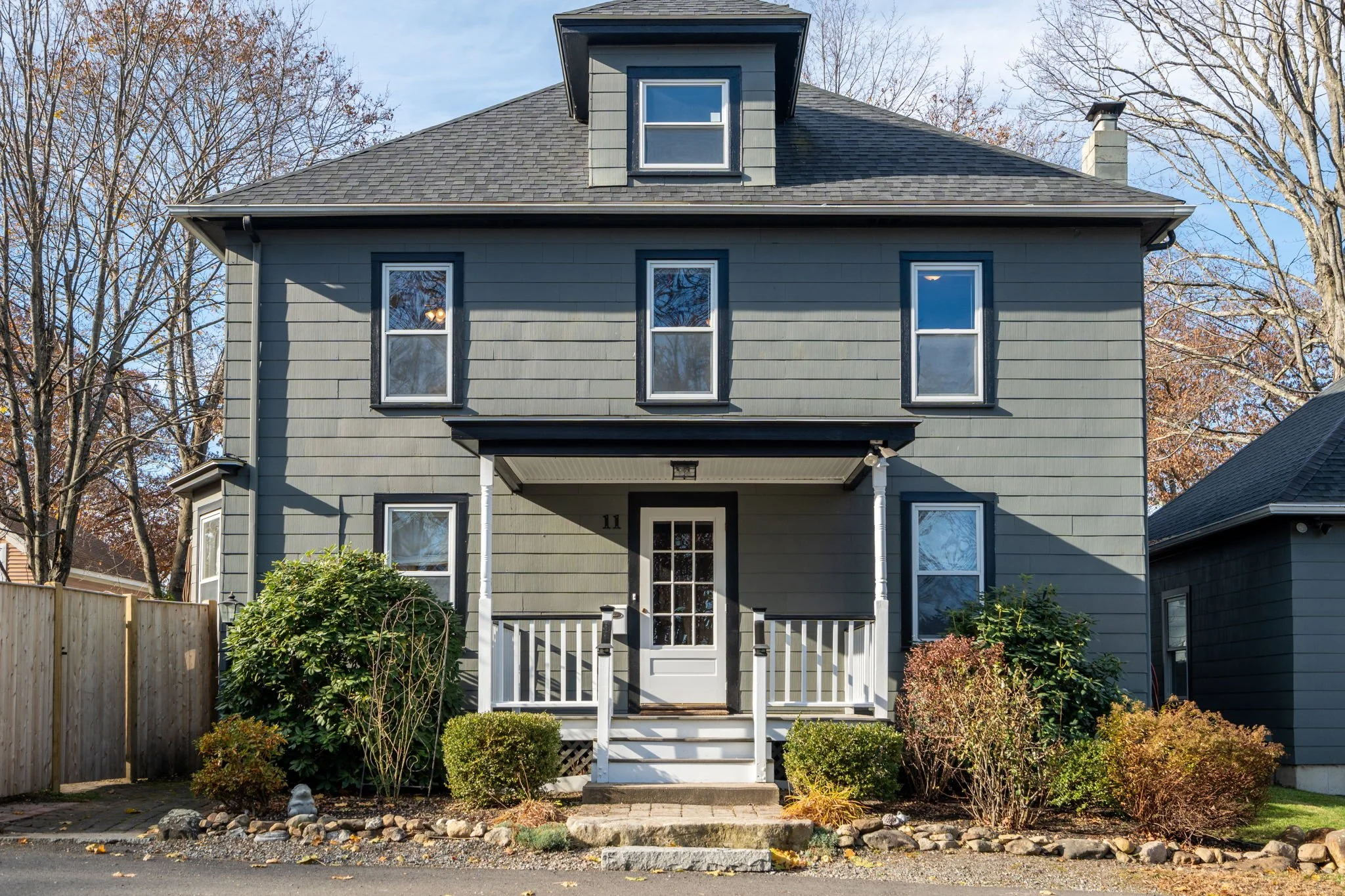 1-web-or-mls-Exterior (3 of 12).jpg
