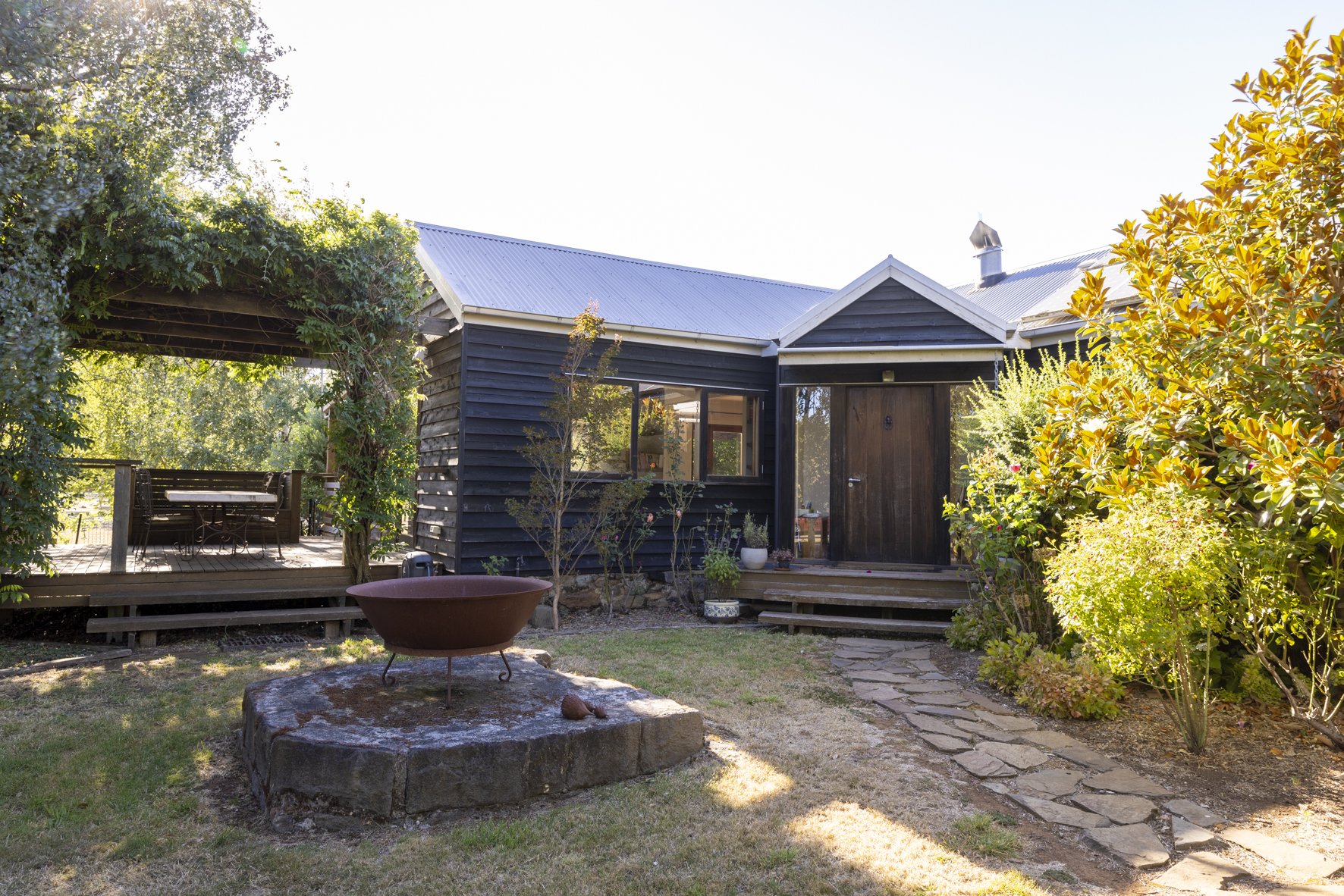 Woolshed House Spring Hill-1.jpg