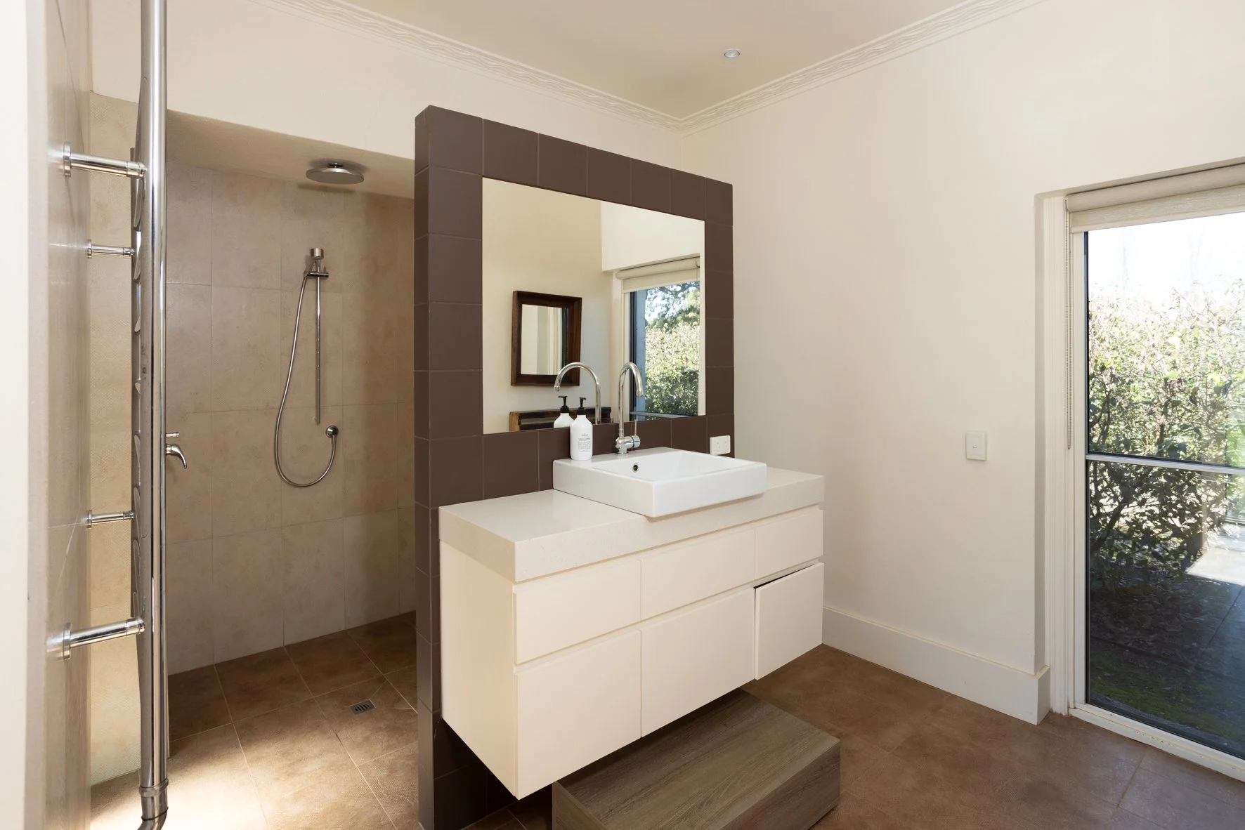 FLOPHOUSE HODGES LANE-32.jpg
