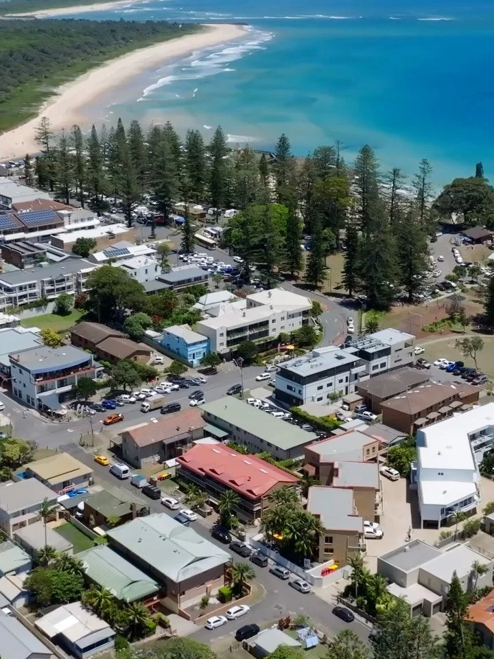 South West Rocks turning it on for the @chopnchill_southwestrocks content shoot. 

#nsw #nswtourism #contentcreator #beachlife #bluewater
