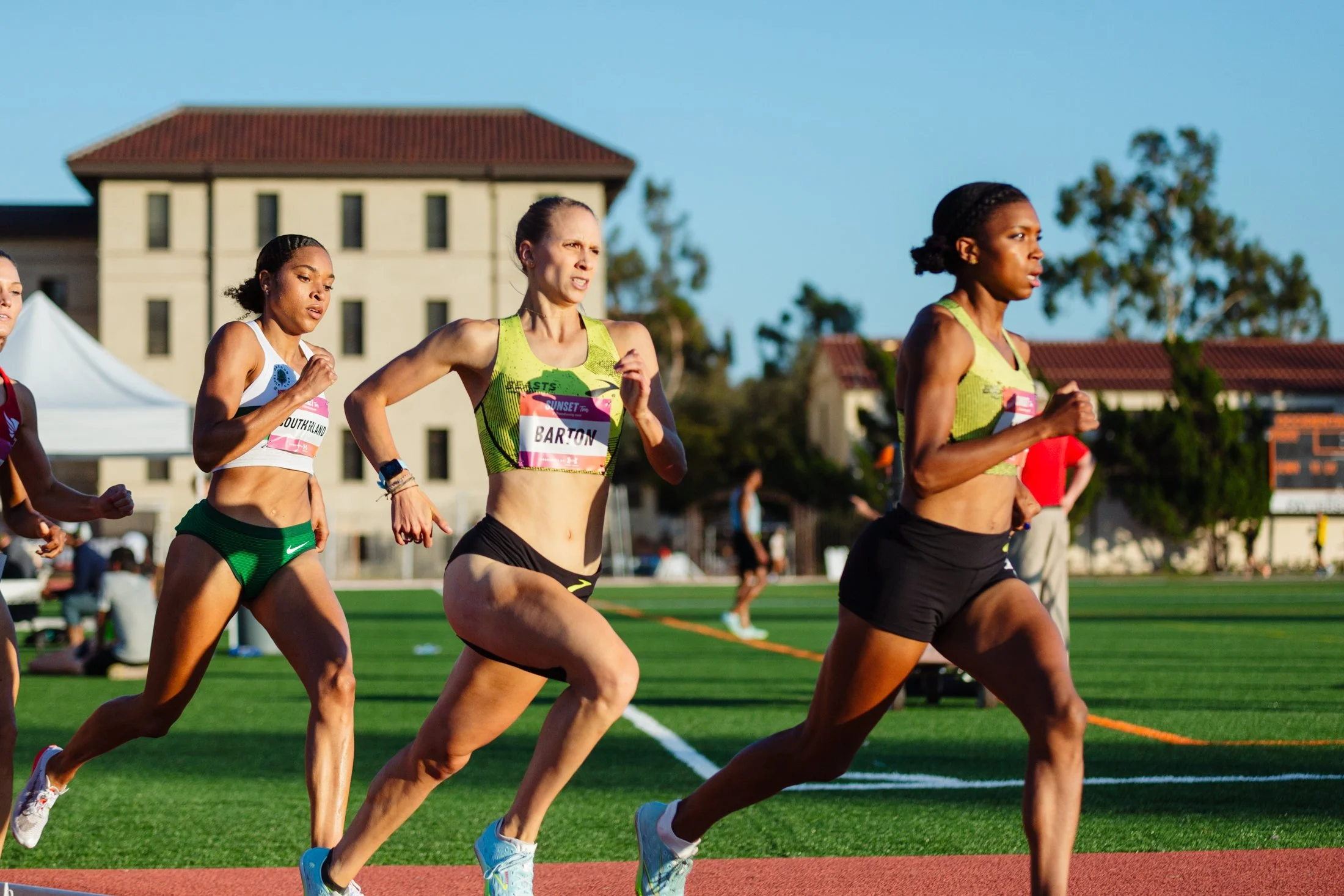 Brooks_Running_BeastTC-114.jpg